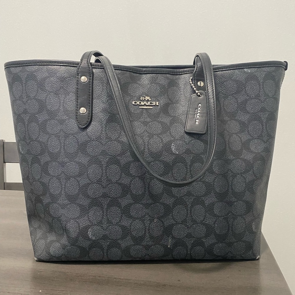 Coach Signature City Tote